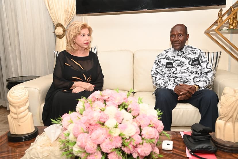 Hommage et compassion : Dominique Ouattara aux côtés de la famille Duncan dans l’épreuve