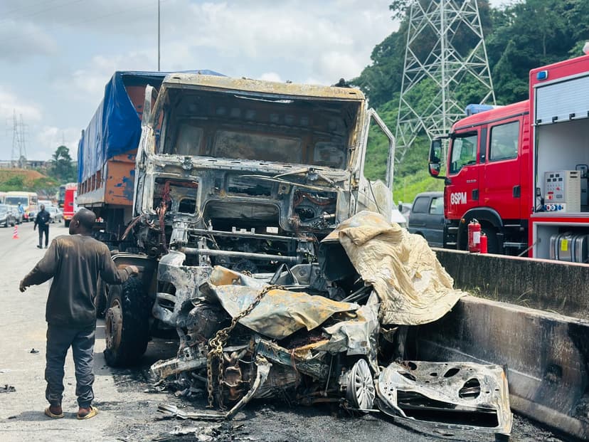 Carambolage meurtrier à Abidjan : quatre morts et vingt-cinq blessés sur la voie expresse Yopougon-Adjamé