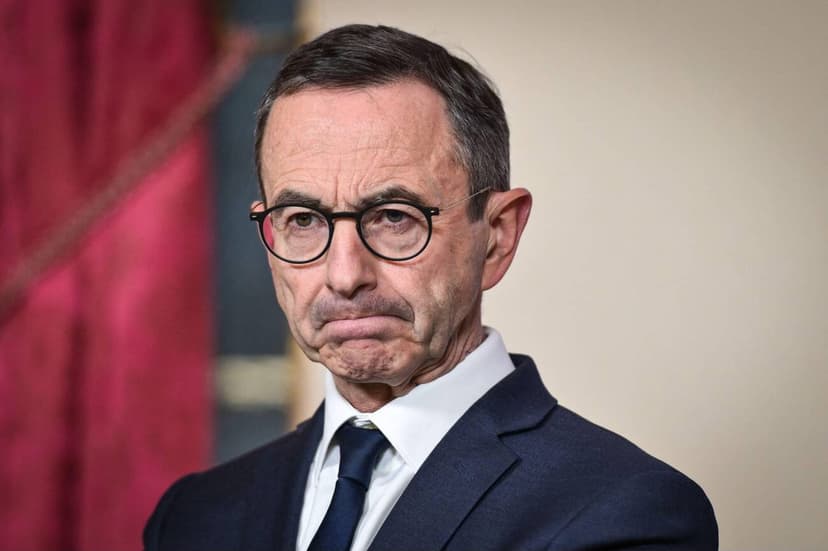 Regard critique sur la circulaire Retailleau relative à la naturalisation française