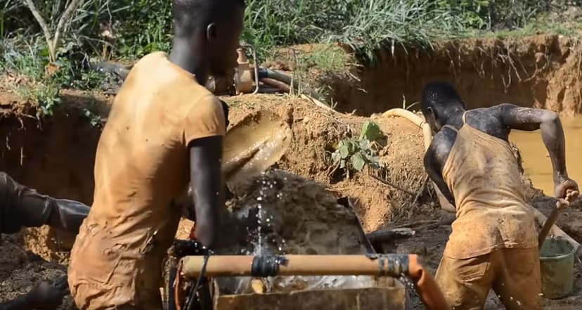 Côte d’Ivoire : l’orpaillage illégal, entre menace sécuritaire, désastre écologique et défi économique