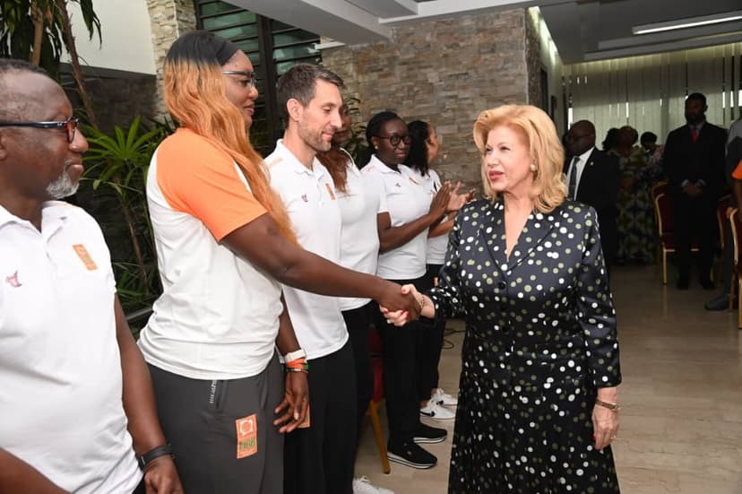 Afrobasket 2025 : Dominique Ouattara reçoit les basketteuses ivoiriennes après leur parcours jusqu’en quarts de finale