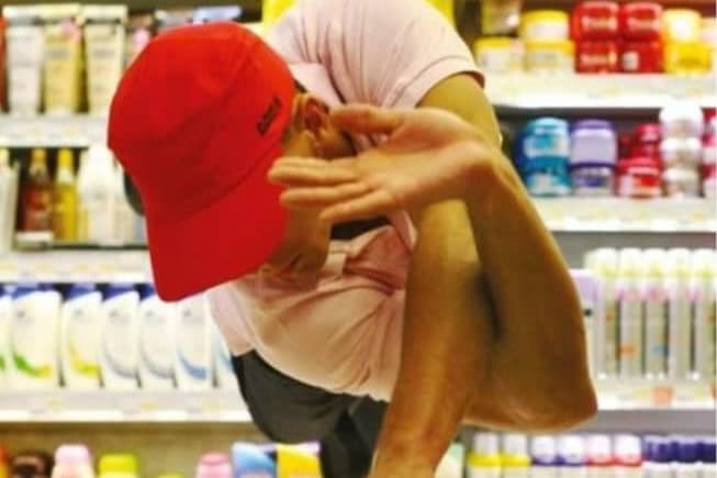 LU POUR VOUS by CoolBee Ouattara. Debout-Payé de Gauz.