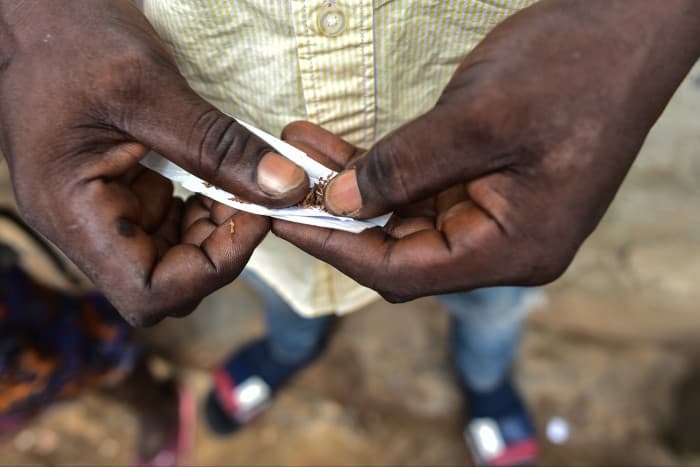 Côte d’Ivoire : le kush, une drogue de synthèse qui plonge la jeunesse dans l’abîme