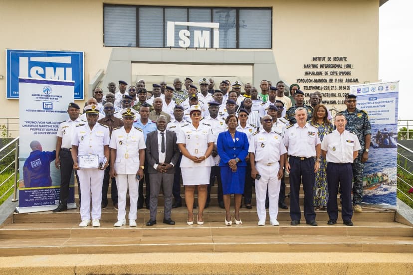 Côte d'Ivoire : la direction générale des Affaires maritimes renforce les capacités de son personnel et des transporteurs pinassiers