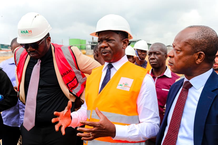 Logements sociaux : Koalla Célestin visite les chantiers de Yopougon-Bae et Songon