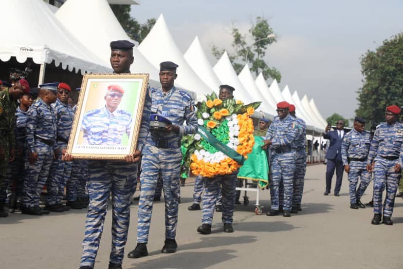 Côté d'Ivoire -Décédé en mission commandée à Grand-Yapo : L’ultime hommage de la Nation au sous-lieutenant Daniogo Klénon Lacina