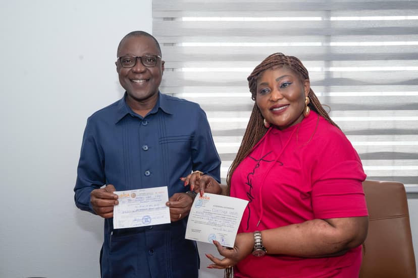 législatives 2025 à Bouaké : Amadou Koné s’acquitte des droits d’auteur pour l’utilisation d’œuvres artistiques