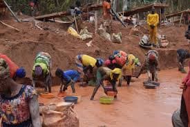 Cameroun : morts et répression autour des mines d’or exploitées par la Chine