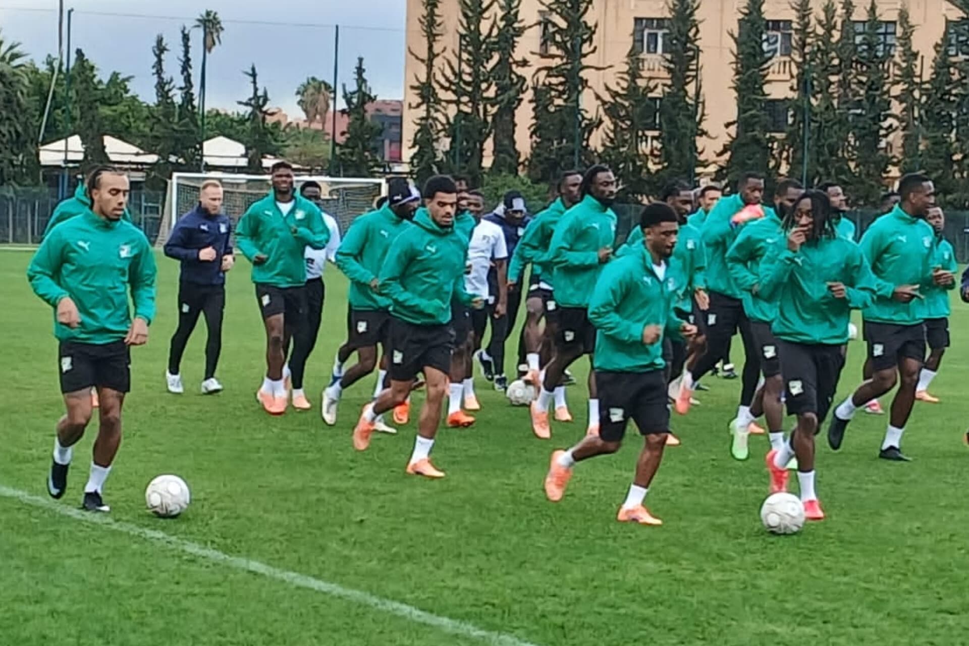 CAN 2025 au Maroc : les Éléphants sous la pluie pour la dernière séance d’entraînement